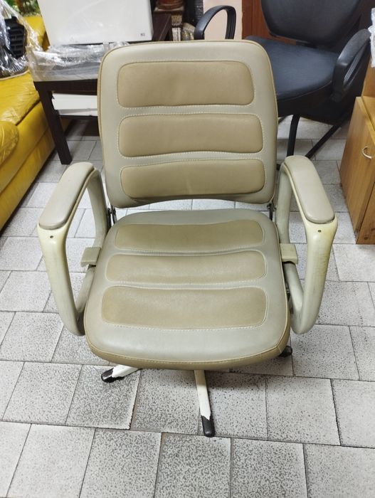 Фризьорски стол немско