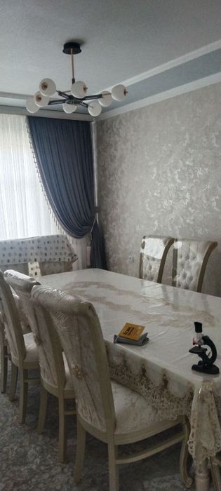 Мирабадский район. Массив куйлюк 3. 4-х комн. 2-й этаж.