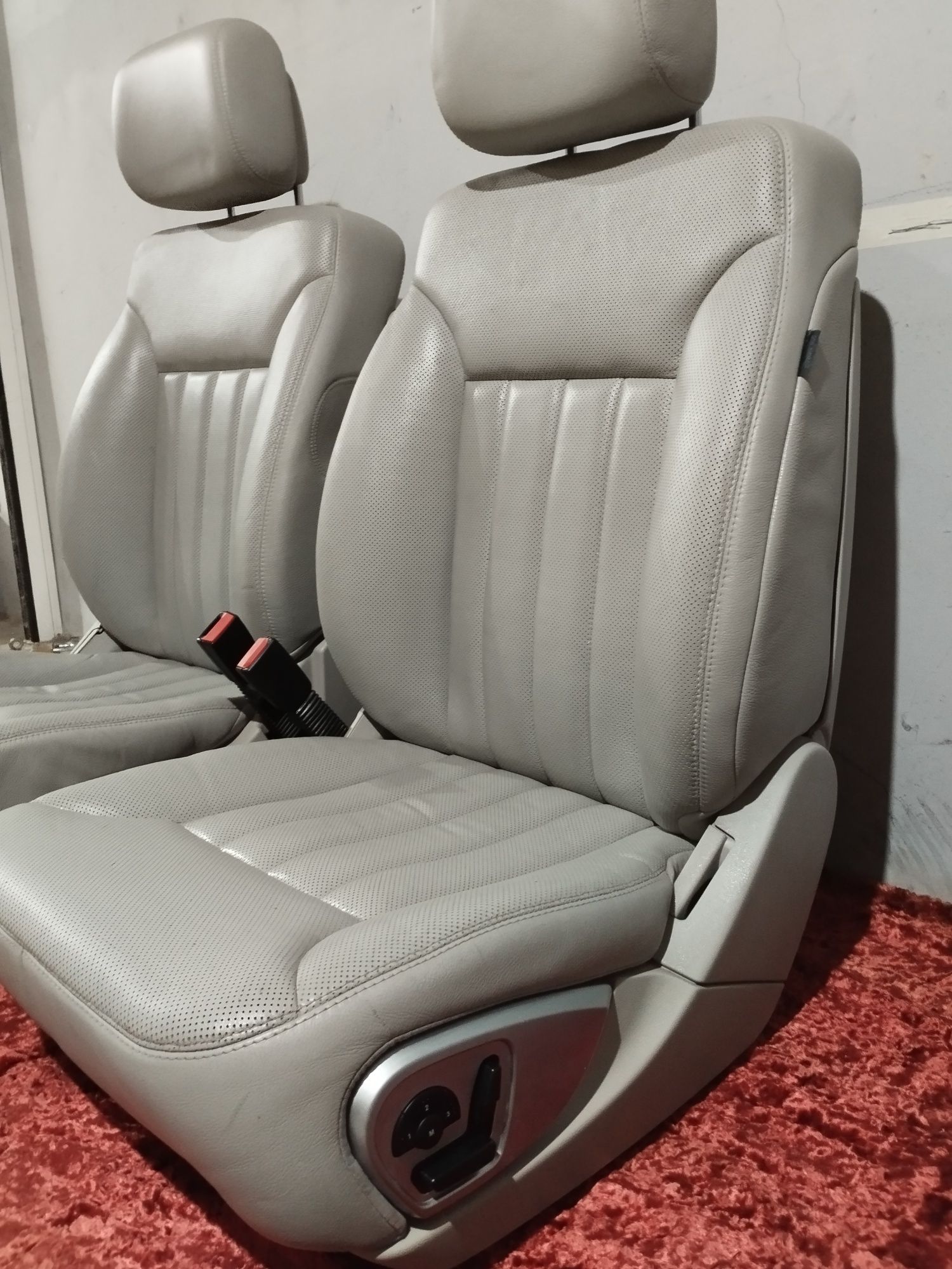 Салон за Mercedes ML W164