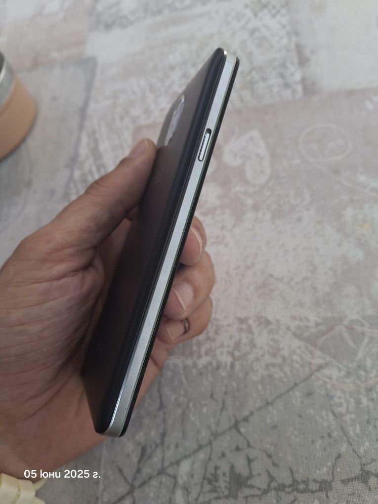 Телефон Леново Lenovo vibe