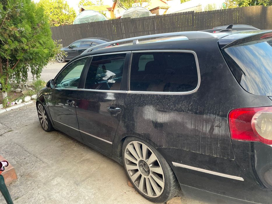 Vând Volkswagen Passat B6