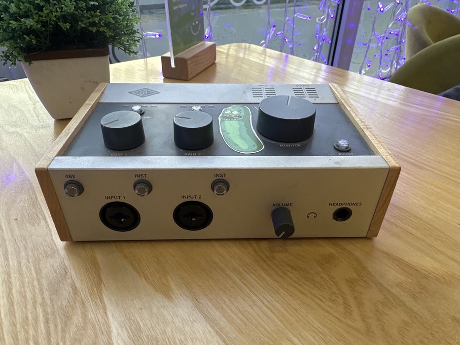 Звуковая карта Volt 276, Neuman tlm 102, BEYERDYNAMIC DT 770