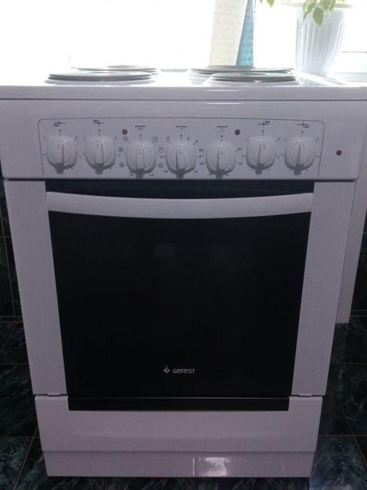 Продам электроплиту