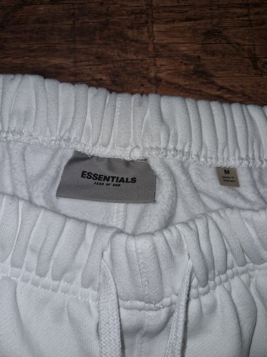 Pantaloni scurti- Essentials