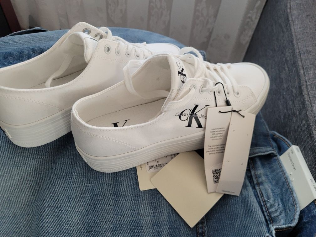 Adidasi calvin klein noi