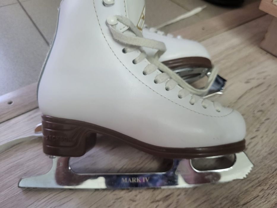 Коньки профессиональные
