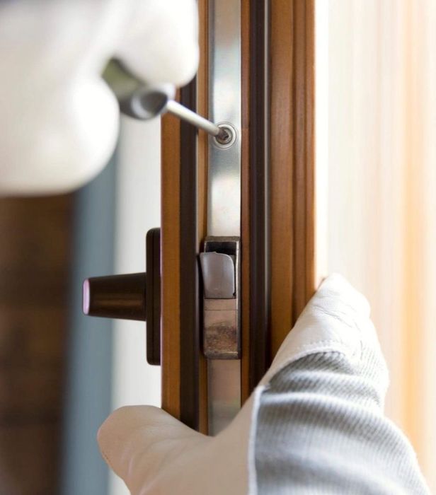 Ремонт пластиковых Окон и Дверей Замена резины.