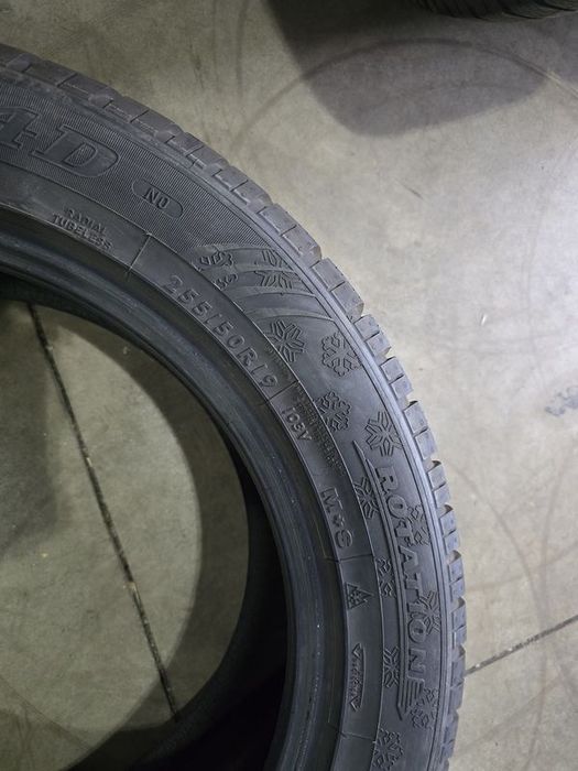 255/50/19 DUNLOP 4бр