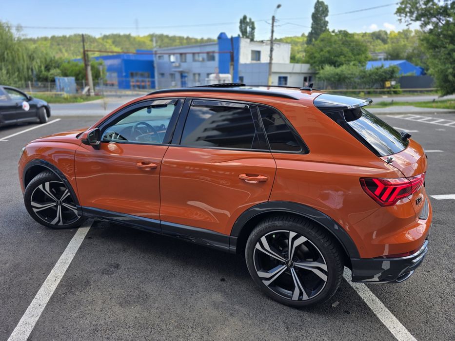 Audi Q3 Portocaliu 35 TDI Quattro S line Matrix Led Bang&Olufsen 680 W