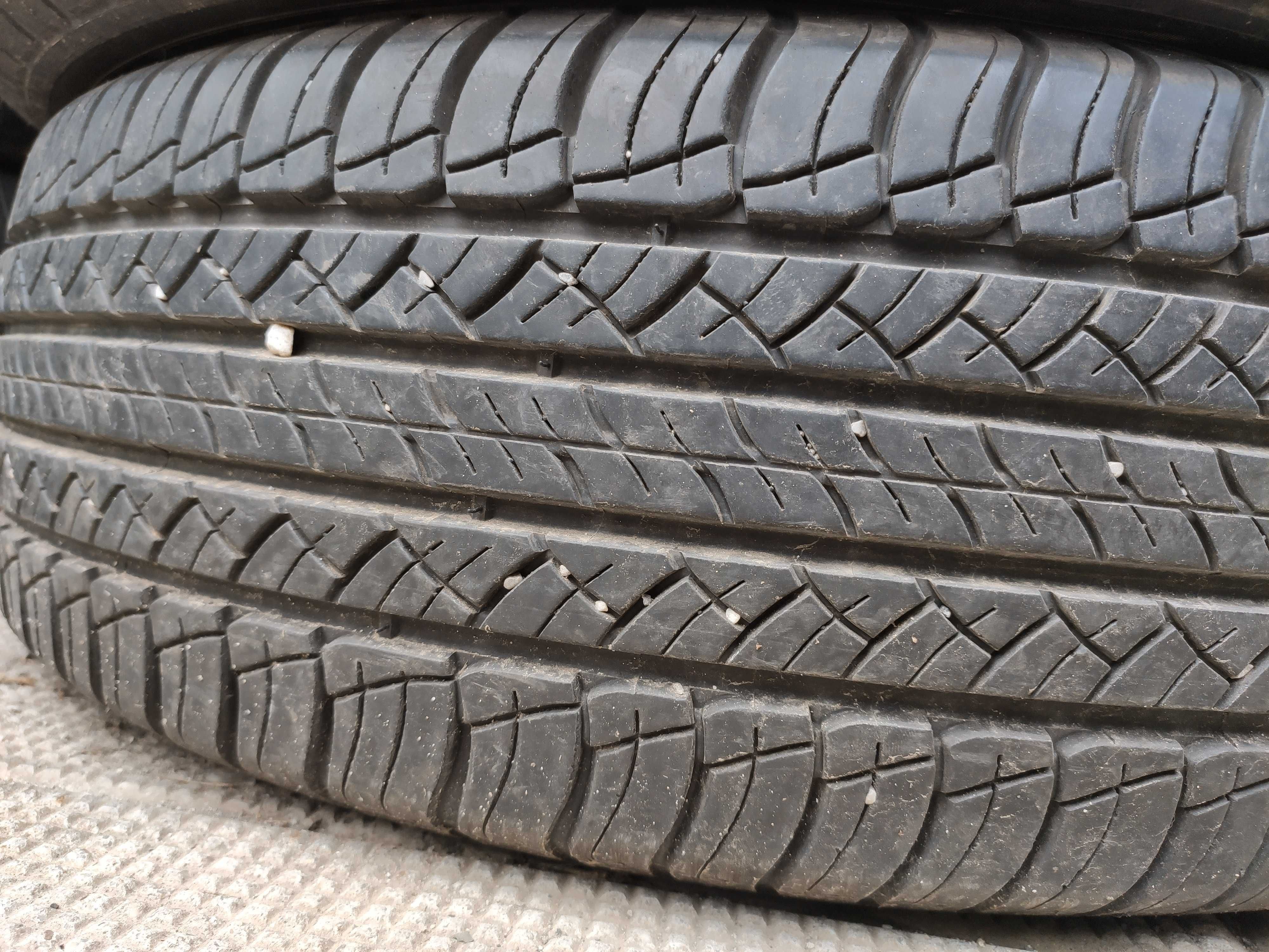 4бр Летни гуми 225 65 17 - Michelin
