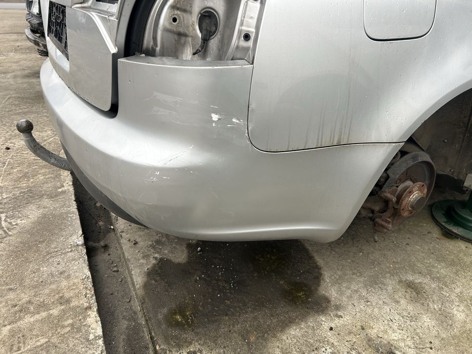 Bara spate Audi A4 B7 break model fara senzori parcare