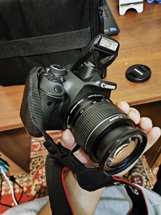 Фотоапарат canon  600D