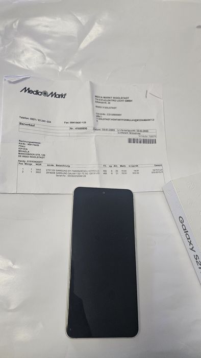 Samsung Galaxy S21 FE 
Funcționează perfect, bateria ține toat