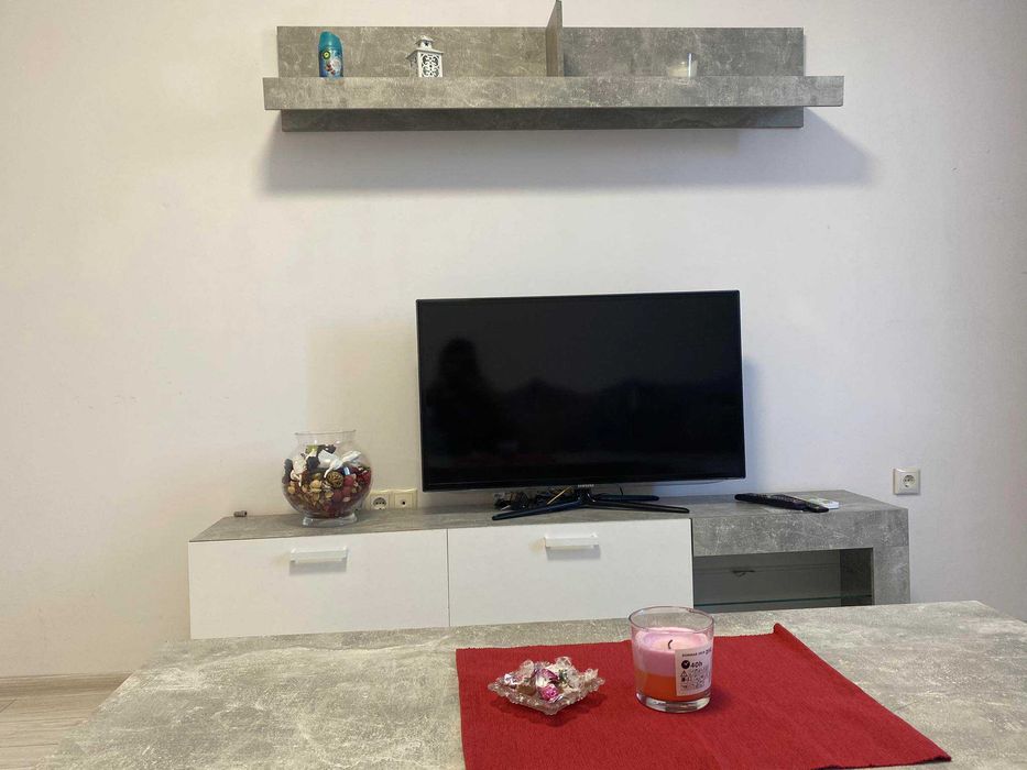 Продава се Двустаен апартамент в Пловдив, Христо Смирненски - 70 кв.м за 1672 €/кв.м - Снимка #2