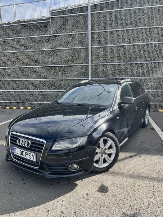 Audi A4.