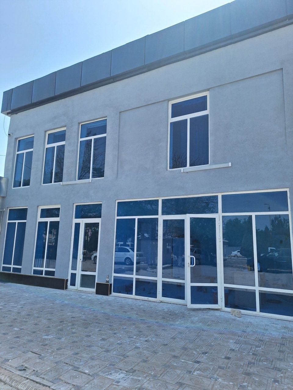 Сдаются в аренду, ижара. 2 помещения по 30к, здание после ремонта.