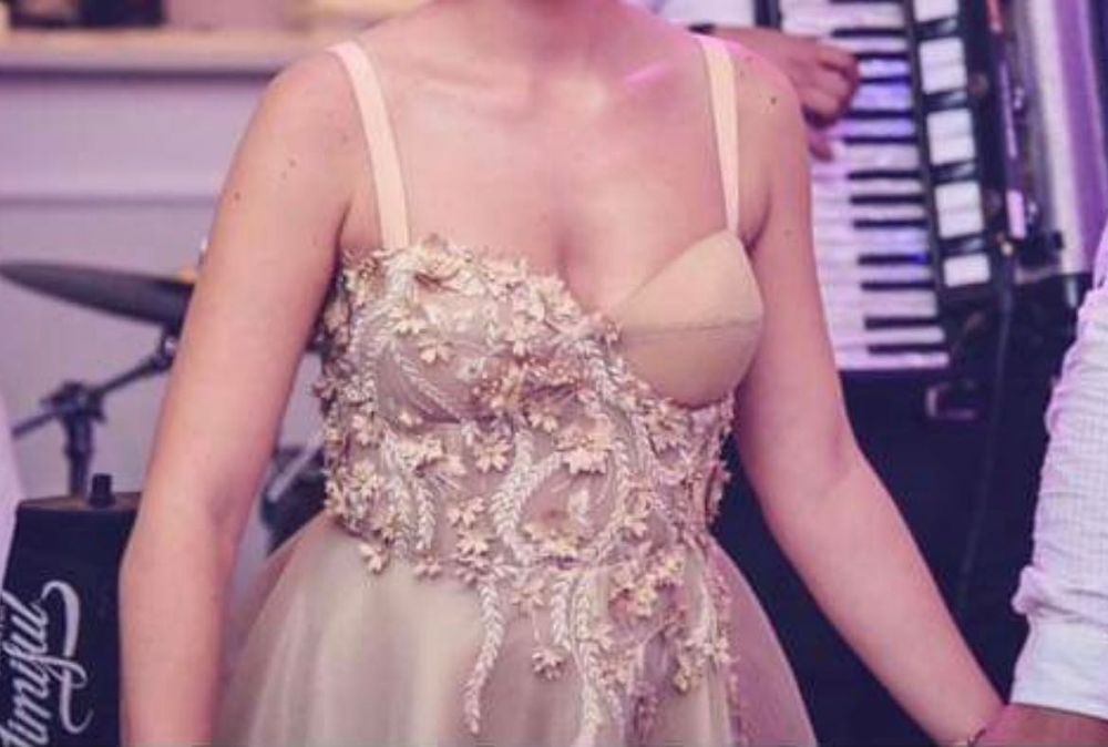 Rochie beige cu flori