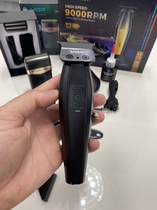 Тример+шейвър професионален комплект за бръснене