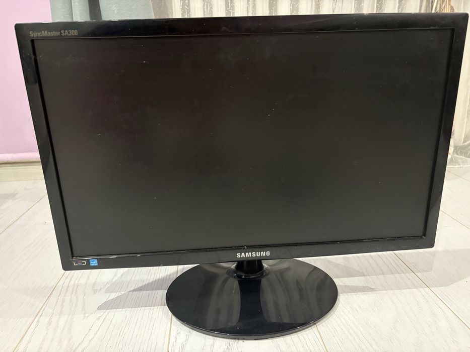 Монитор Samsung SyncMaster S22A300B – 23 инча
