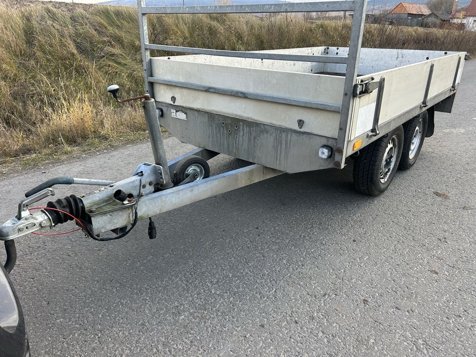 Remorca olandeza solide de 2 t