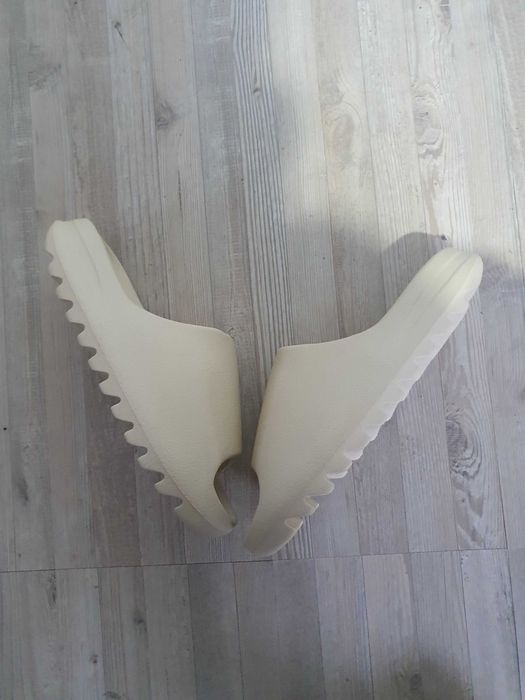 Yeezy slides, marimea 43