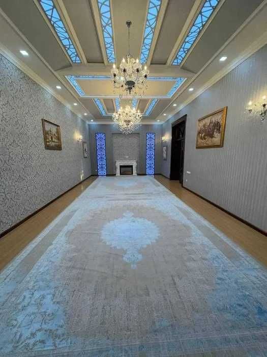 Продаётся дом в Яккасарайском районе, рядом с  (Grand Mie Hotel)