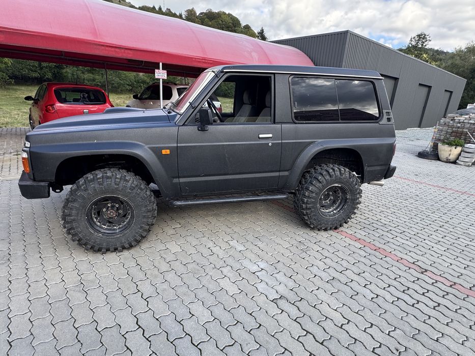 Nissan patrol  y60