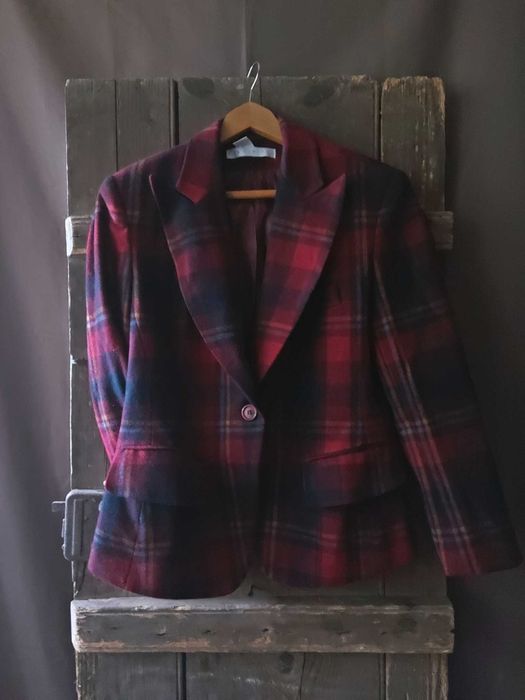 Дамско вълнено сако