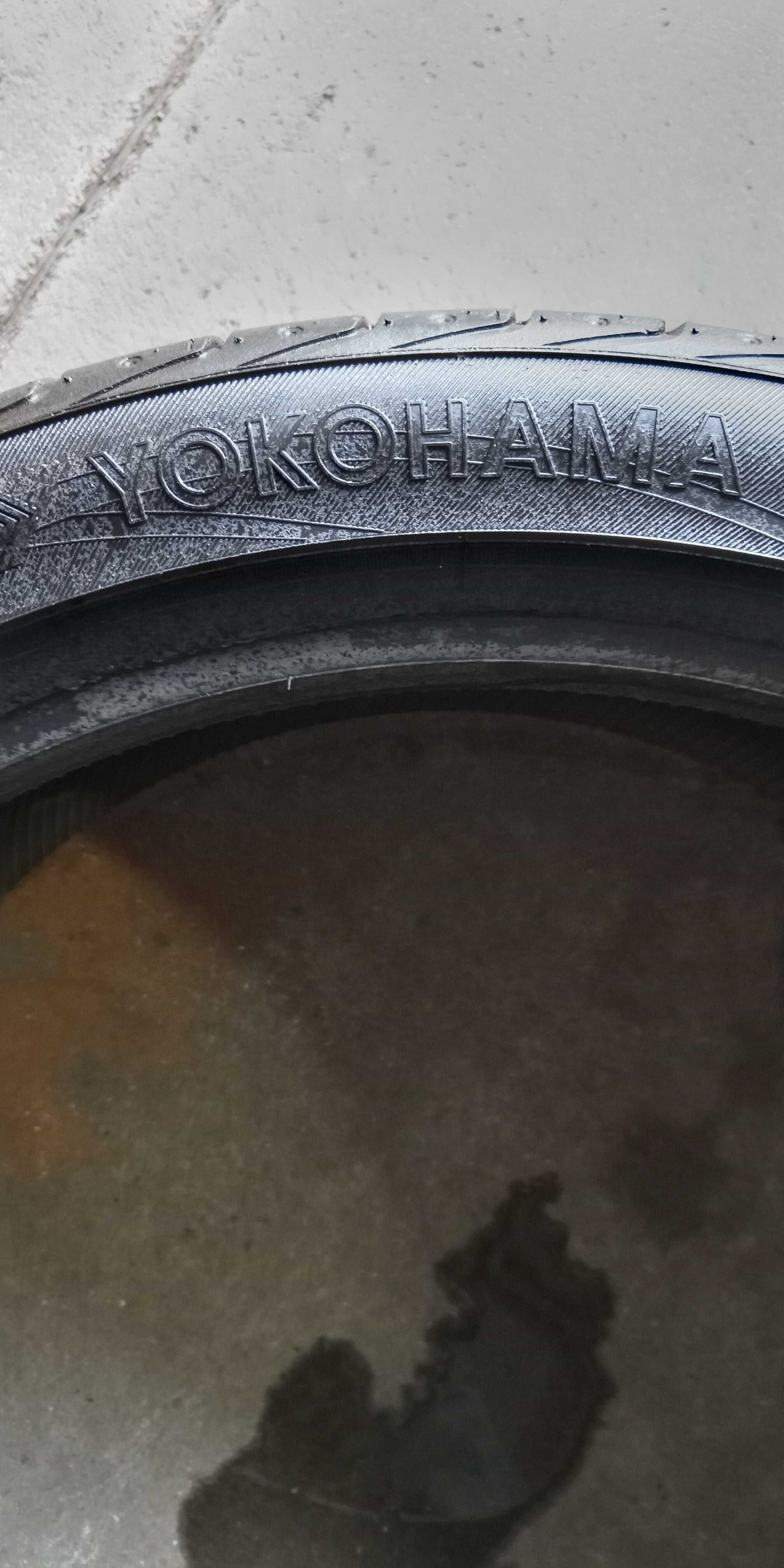 265/35R20  Yokohama advan sport-2бр.