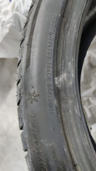 225/40/R19 Goodride iarna