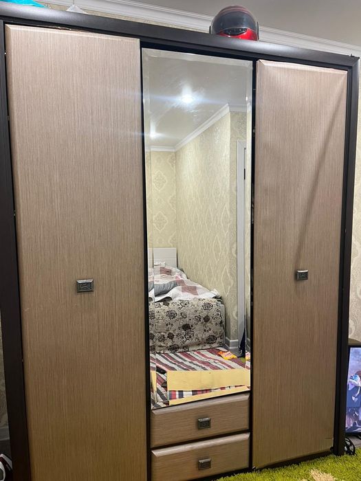 Продам шкаф в хорошем состоянии!