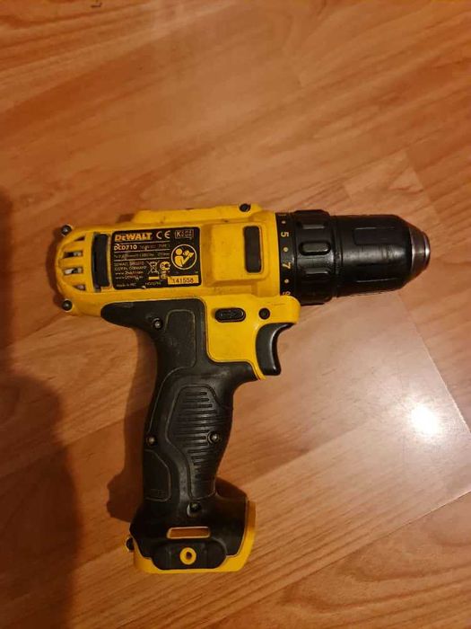 a solo, corp dc710 dewalt 10,8v