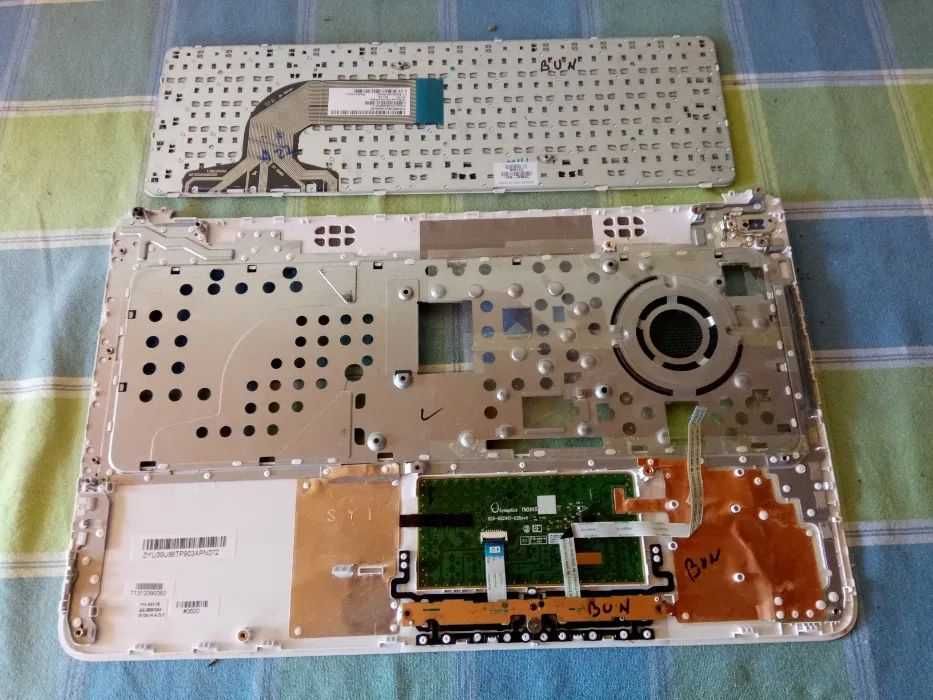 Dezmembrez HP 15 N seria Nxxx 15-N000