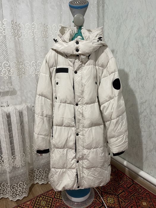 Куртка белая зимняя. Продам куртку