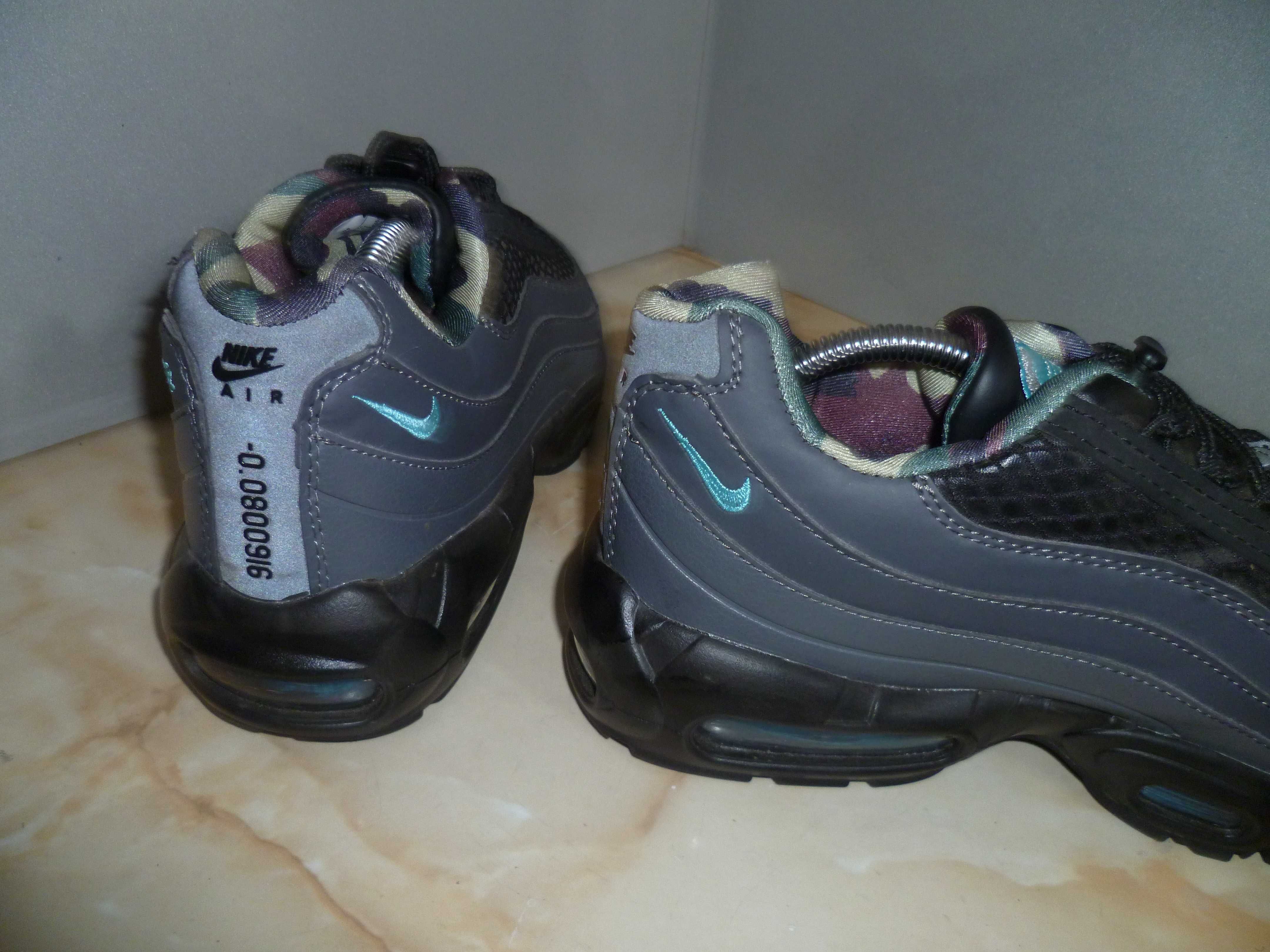 NIKE Air Max маратонки №45