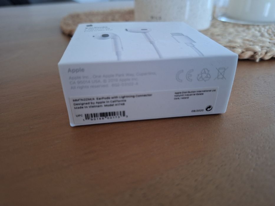 Casti telefon Apple Ear Pods cu fir, lighting connector, noi sigilate