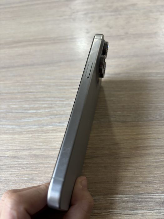 15 про мах срочно