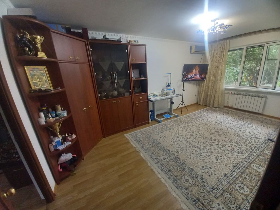 Продам квартиру. Уй сатылады.
