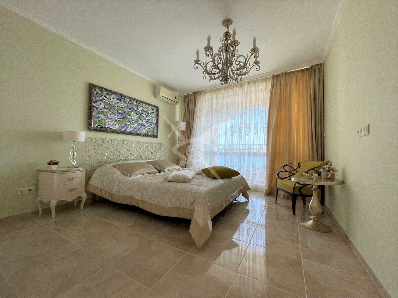 Продава се Тристаен апартамент в Свети Влас - 138 кв.м за 2319 €/кв.м - Снимка #4