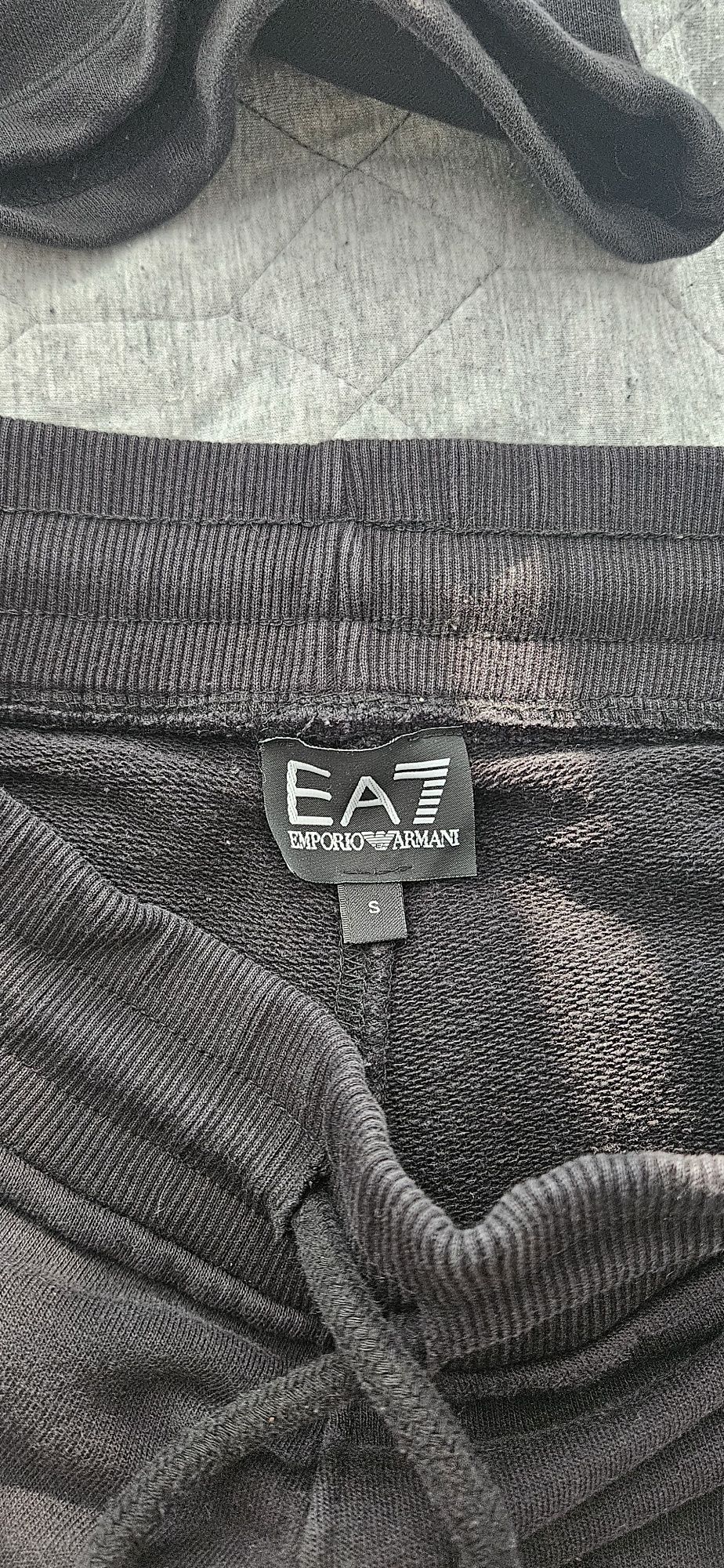 Дамски спортен комплект  EA7 Emporio Armani