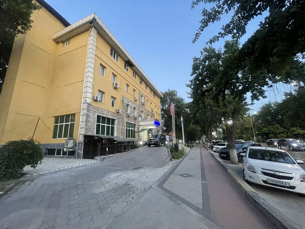 Сдаётся в аренду цоколь 250м2 вдоль дороги в хорошем месте