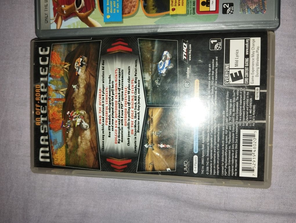 Коробки от дисков игровой приставки PSP
