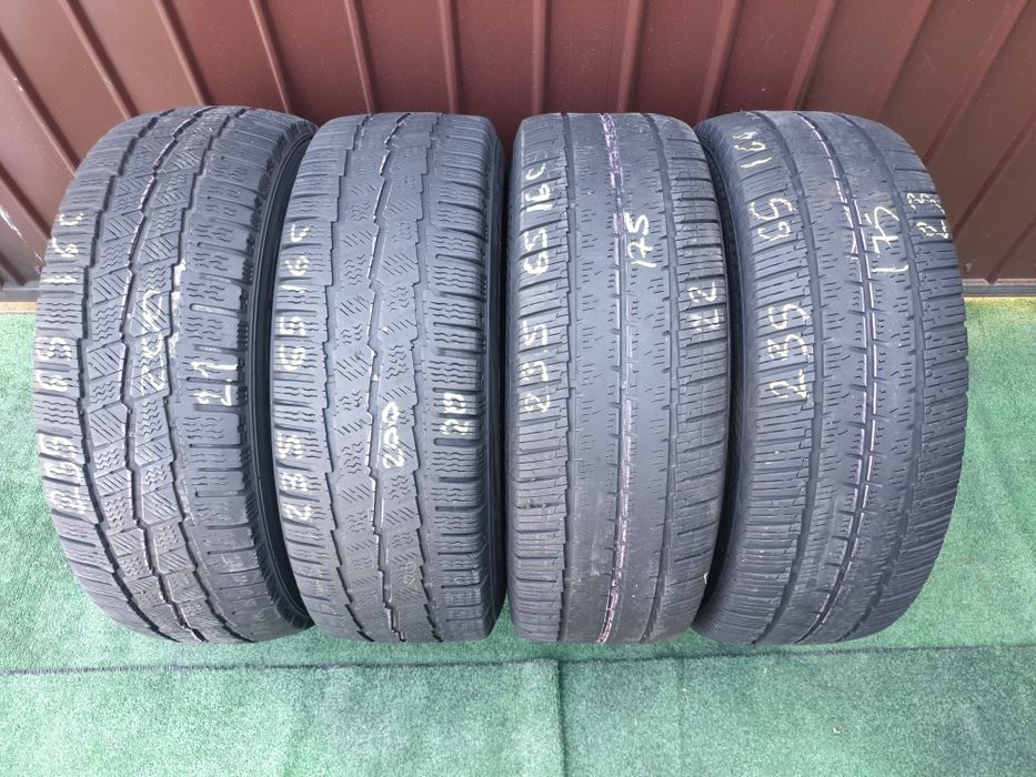 235.65.16c 2xMichelin 2x Continental