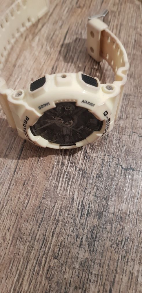 Casio G-SHOCK GA-110 GW