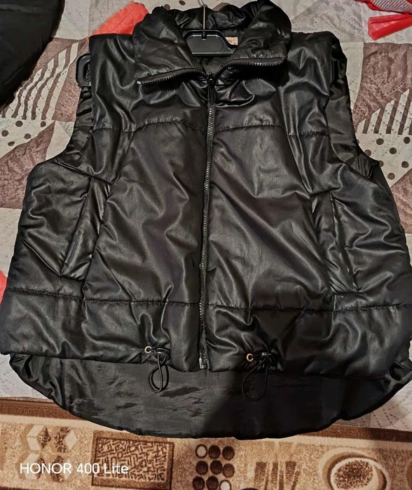 Продавам дамски елек