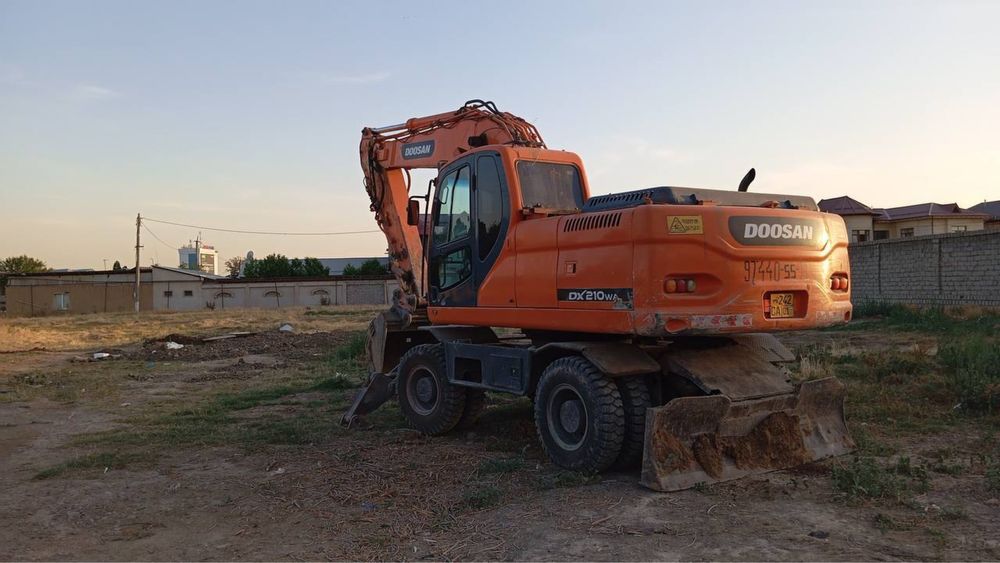 Doosan DX210WA Экскаватор