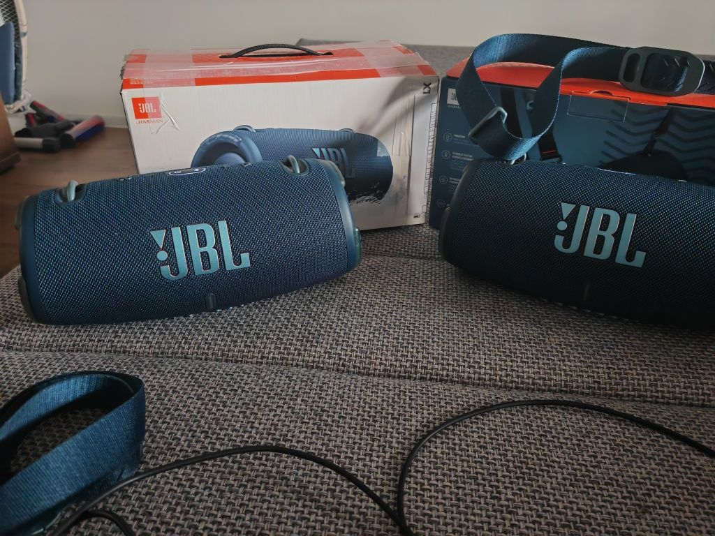 Vând boxa jbl xtreme 3