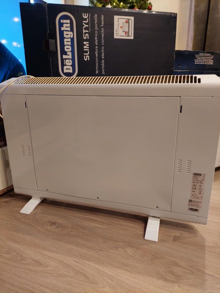 Конвектор Delonghi HCX 3120 FS