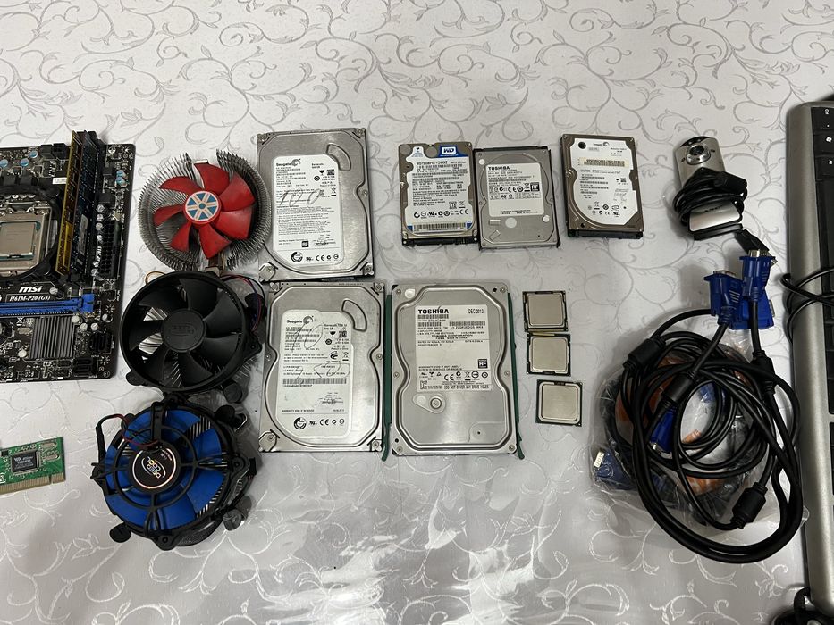 Материнская плата. Жесткий диск. I3 530. Корпус . Комплектующие