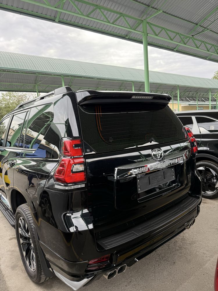 Toyota land cruiser 150